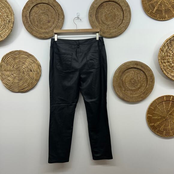 Chicos Black Faux Leather Straight Leg Pant Chico's Size 1P / 8P PETITE - Picture 2 of 6